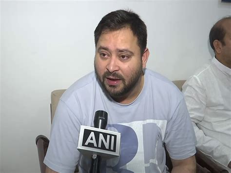 Haath Jodkar Maafi Maang Rahe The Tejashwi Yadav On Bihar CM Nitish