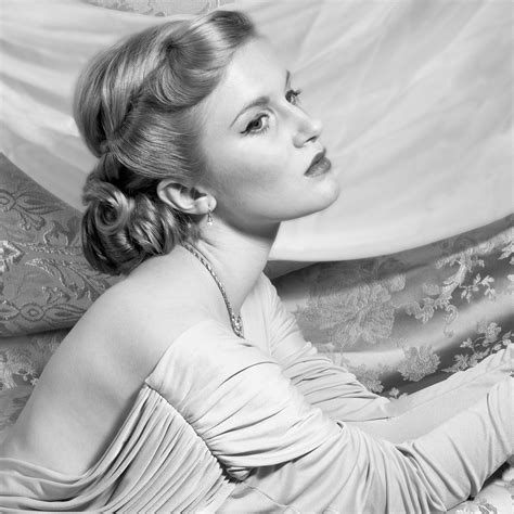 evolution  female hairstyles   uk  decade  decade
