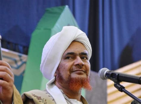 Kehidupan Santri Biografi Lengkap Habib Umar Bin Hafidz