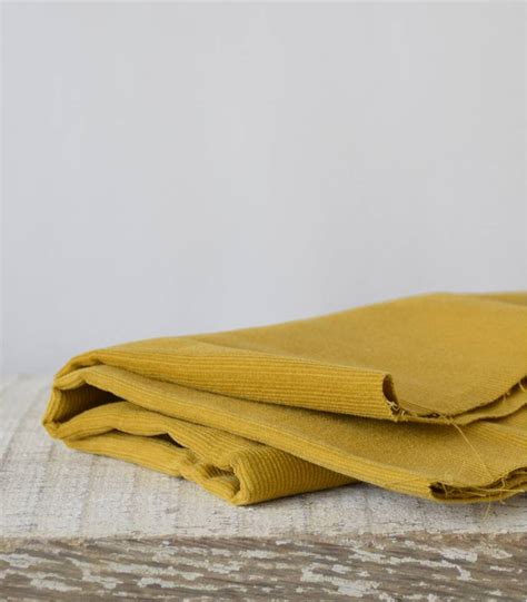 Tissu Velours Milleraies Fin Jaune Moutarde