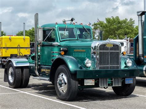 Dalton Trucking S Autocar Semi Tractor Taken At The A Flickr