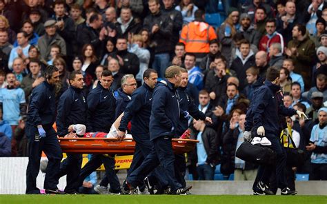 Arsenals Laurent Koscielny Could Face Lengthy Lay Off After Suffering