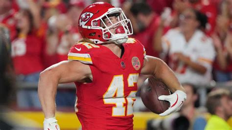 Preseason Takeaways Carson Steeles The Show In Chiefs Finale Vs Bears