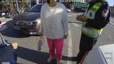 【抗击疫情 锦州在行动】交警紧急护送临产孕妇就医澎湃号·媒体澎湃新闻 The Paper