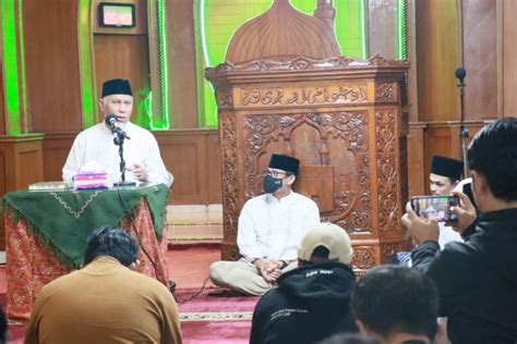 Subuh Mubarakah Di Masjid Raya Bukittinggi Mas Menteri Dan Buya