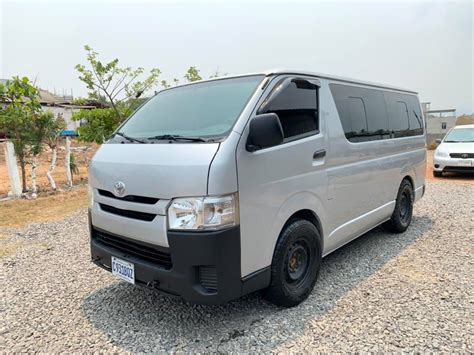 Vendo O Cambio Toyota HIACE 2018 Techo Normal 2kd Turbada