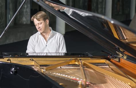 Pianist In Haltern Klavierspieler Für Ihre Hochzeit Pianist In Marl