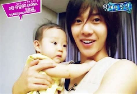 La Madre Del Futuro Hijo De Kim Hyun Joong Demanda A Las Fans Del Lider