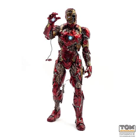 Hot Toys Spider Man Far From Home Mysterios Iron Man Illusion