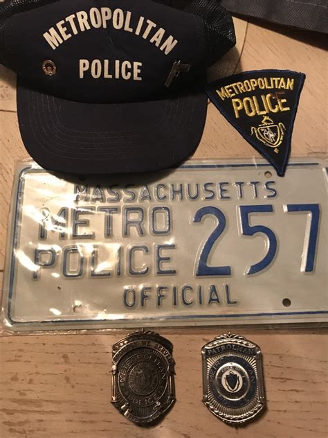 Collectors Badges Auctions Obsolete Massachusetts Metropolitan Police