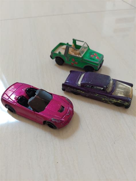 Hot Wheels Isi Toys Collectibles Mainan Di Carousell