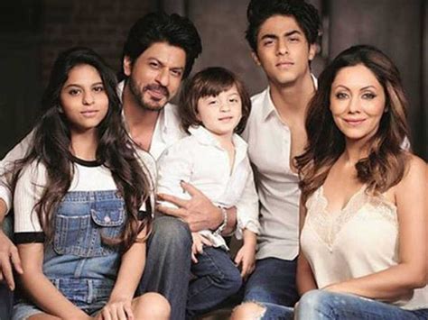 I am Muslim, my wife Hindu and kids Hindustan: Shahrukh Khan