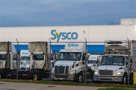 30 Sysco Truck Stock Photos Pictures And Royalty Free Images Istock