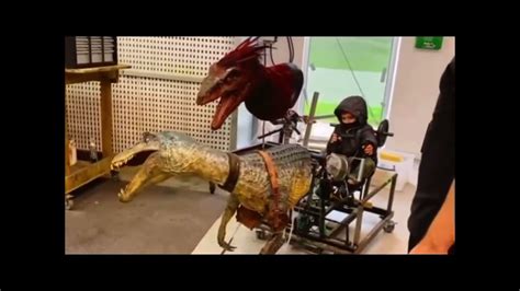 Jurassic World Dominion Juvenile Baryonyx And Pyroraptor Animatronics Youtube