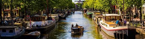 Houseboat rentals in Amsterdam - Book yours now