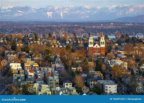 Suburbs of Seattle WA stock photo. Image of condo, architecture - 166391232