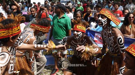 Bulan Desember Tokoh Adat Papua Imbau Semua Lapisan Masyarakat Jaga