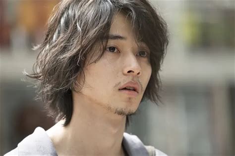 山崎賢人、又吉直樹原作の映画「劇場」主演に決定！人生初の“ひげ姿”で挑む Webザテレビジョン