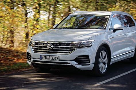 Volkswagen Touareg First Drive Review Car India