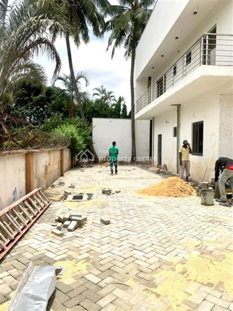 For Sale 6 Bedroom Mansion With 2 Rooms Bq G Cappa Maryland Lagos