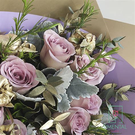 Bouquet Rosas Lilas Y Doradas Floreria Simental En Torreon Envio