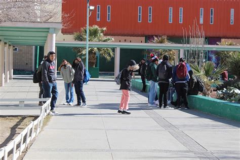 Regresan A Clases M S De Mil Estudiantes De La Universidad