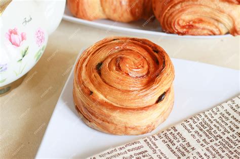 Premium Photo The Center Of The Pastry Is A Lighter Color And Appears