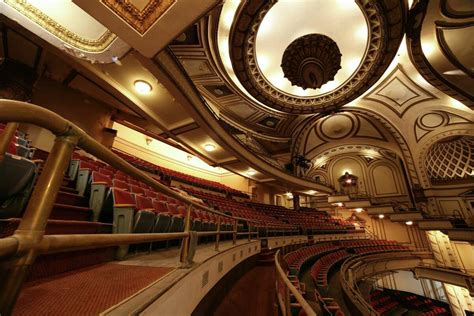 See Inside St Louis Abandoned And Historic Orpheum Theater