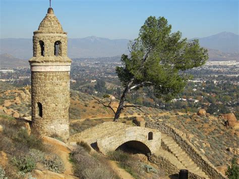 Mount Rubidoux Peace Tower and Arch | Downtown riverside, Riverside ...