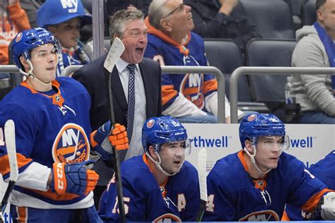 New Islanders HC Patrick Roy already resonating with Mathew Barzal ...