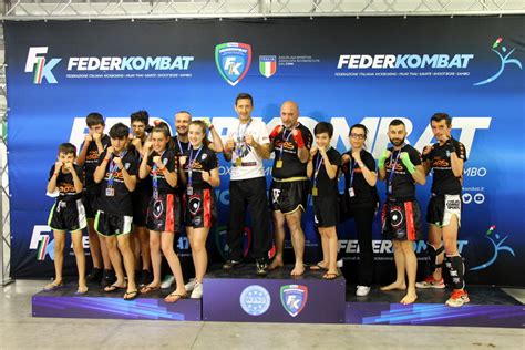 La Kaos Kickboxing Novara Ai Campionati Italiani Assoluti Di Jesolo