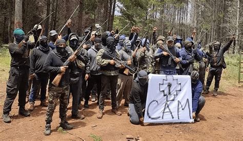 Grupo Mapuche Llama A La Resistencia Armada En El Sur De Chile