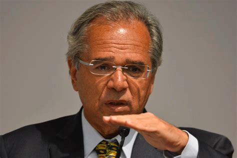 Problemas de articulação política estão sendo resolvidos diz Guedes