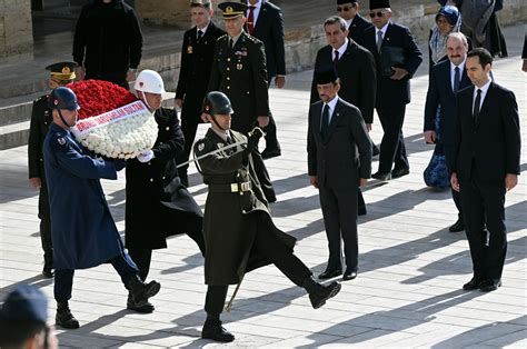 Brunei Sultanı Cumhurbaşkanı Erdoğan ile görüşmek üzere Beştepe de