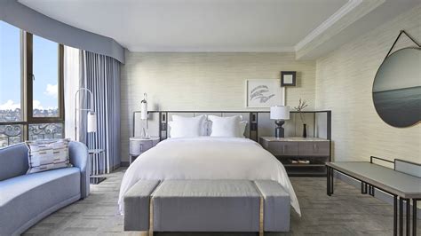 One-Bedroom Beverly Suite | Beverly Hills Luxury Suite | Beverly Wilshire, A Four Seasons Hotel