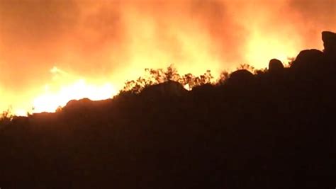 Ominous Glow Of Growing Fairview Fire [video]