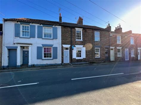 Keldgate Beverley Hu17 8ja 2 Bed Terraced House £725 Pcm £167 Pw