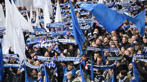 Hamburger Sv Vs Fc K Ln K Nigsd Rffer Trifft Sp T Und Sichert Hsv