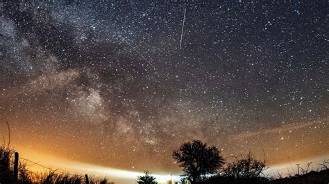 Eta Aquariids Meteor Shower Peaks This Weekend When And How To Watch