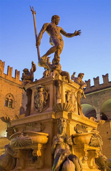 Fontaine De Bologna Fontana Di Nettuno Ou De Neptune Sur La Place De