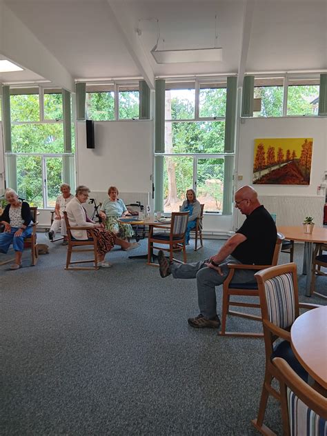 "Put your left leg down and put your right leg up!" - Southampton Sight