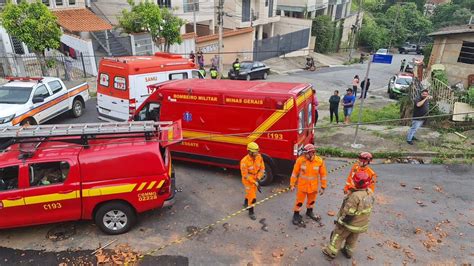 Idosa Morre Ap S Botij O De G S Explodir E Destruir Casa Em Po Os De