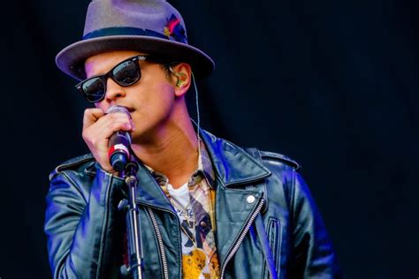 21 of Bruno Mars' Best Songs | Repeat Replay