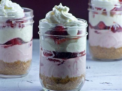 No Bake Strawberry Cheesecake In A Jar