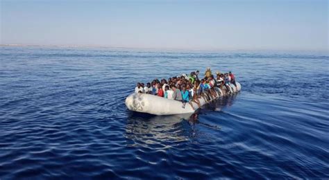 Due Barconi Di Migranti Affondano In Acque Libiche Morti Ultime