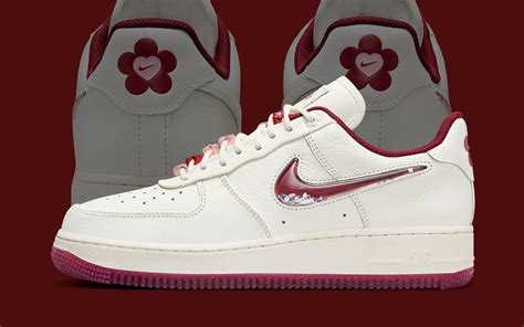 Cette Nouvelle Nike Air Force 1 Girly Va Faire Craquer Les Amoureuses