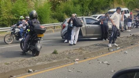 Cómo restringe la Movilidad Accidente vía Medellín Bogotá