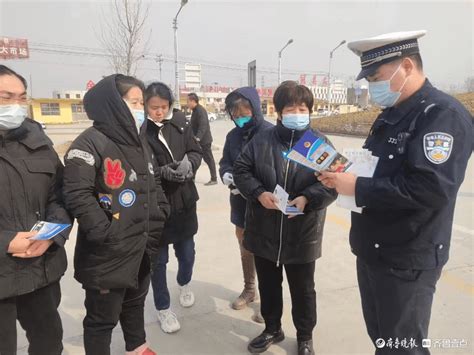 让交通安全从“起步”开始，冠县交警进驾校说安全宣传文明教练