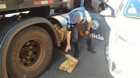 Polícia apreende maconha em rodovia Visão Notícias A Agilidade do