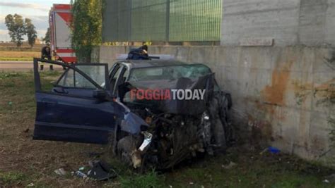 Foggia Incidente Stradale Sulla Statale Vinarpi Del Dicembre